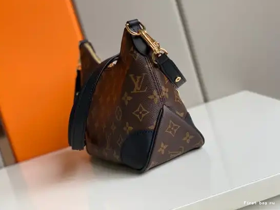 First bag ru LOUIS ODEON VUITTON 0702